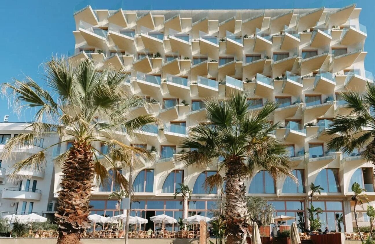 Изображение Epidamn White Sensation 4*